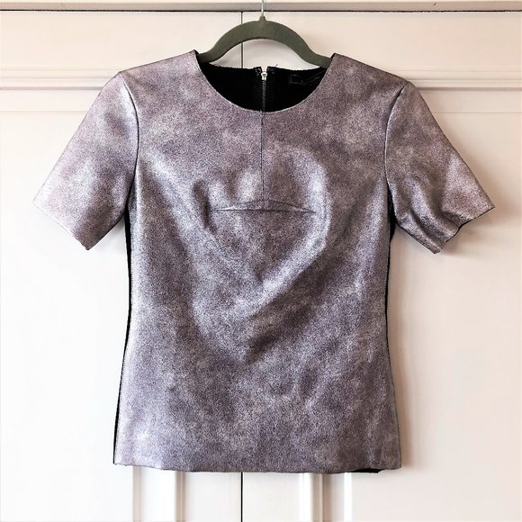 *NWOT* Flattering Statement Piece by BCBGMaxAzria - Vegan Leather Silver Top XXS - Picture 2 of 16